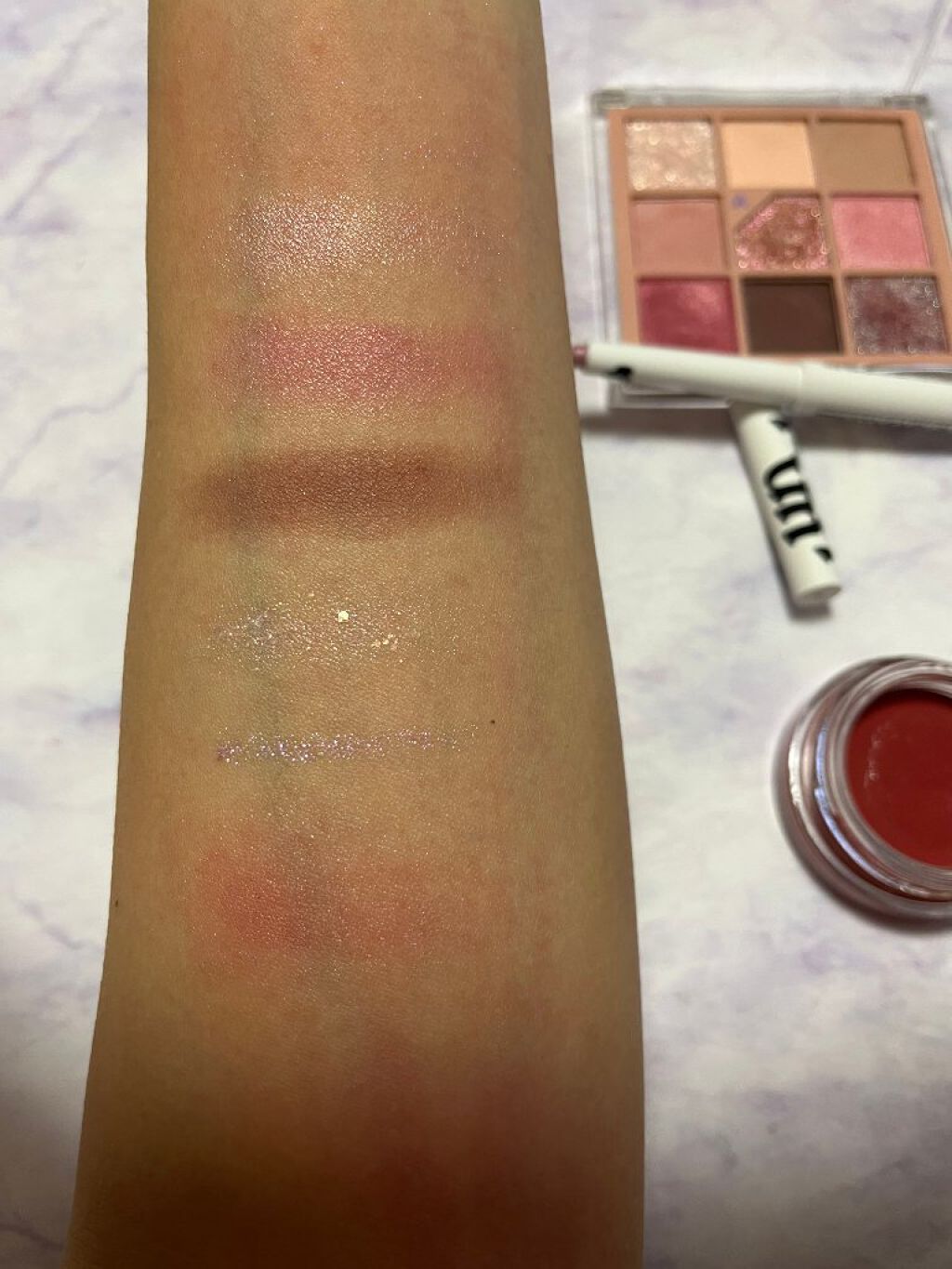 プリティー イージーグリッタースティック N°6 ウィアワーズ/unleashia/グリッターを使ったクチコミ（2枚目）