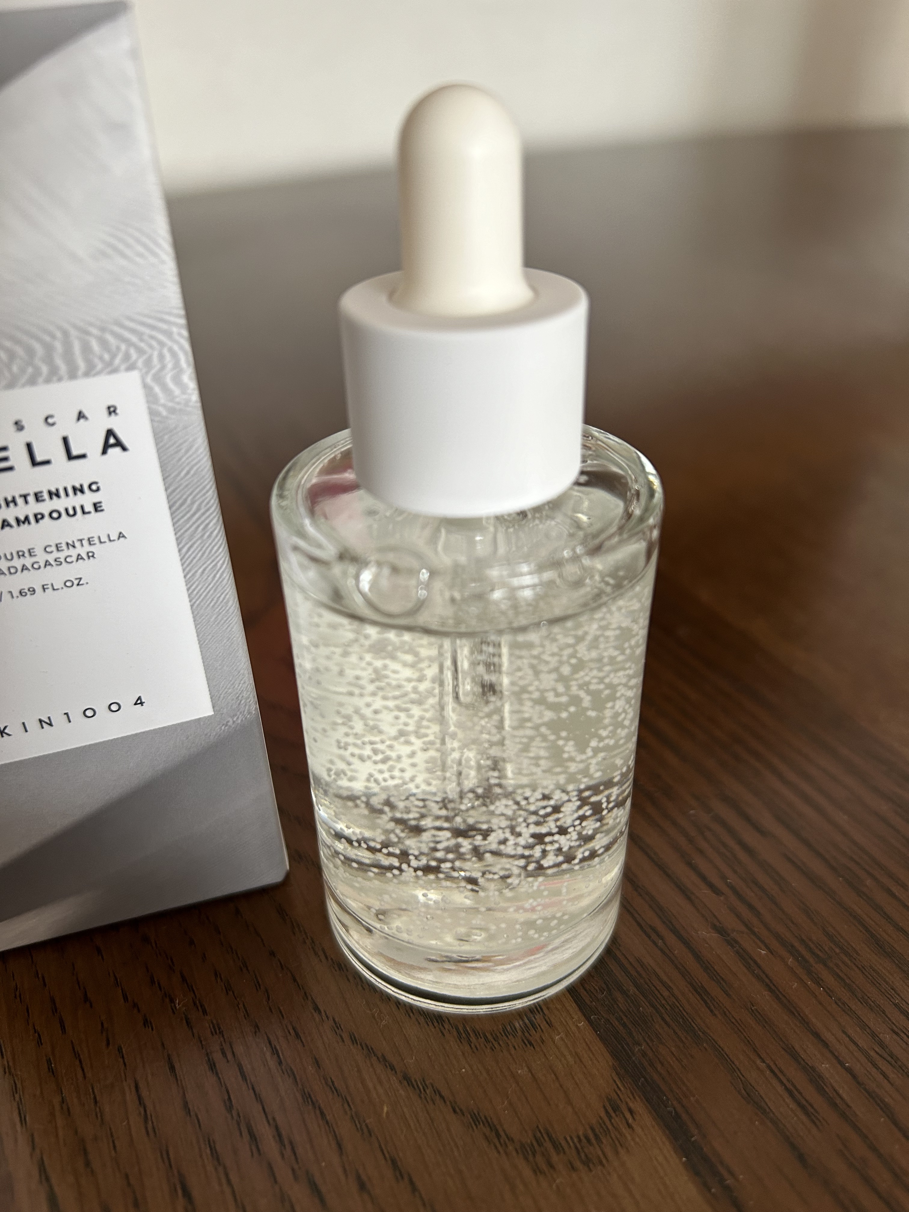 トーンブライトニング カプセルアンプル/SKIN1004/美容液を使ったクチコミ（2枚目）