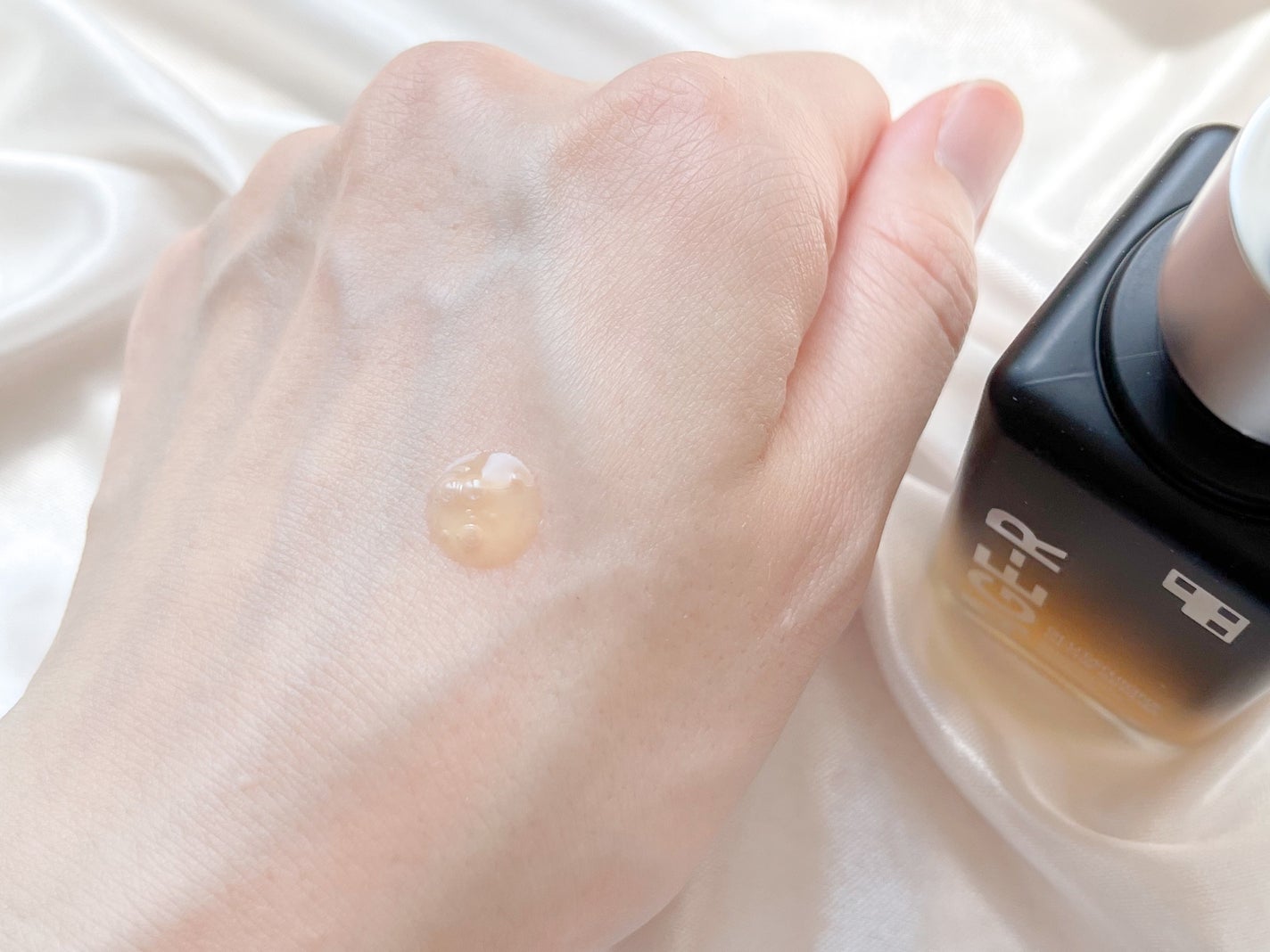 グルタチオングロウアンプル/MEDICUBE/美容液を使ったクチコミ(4枚目)