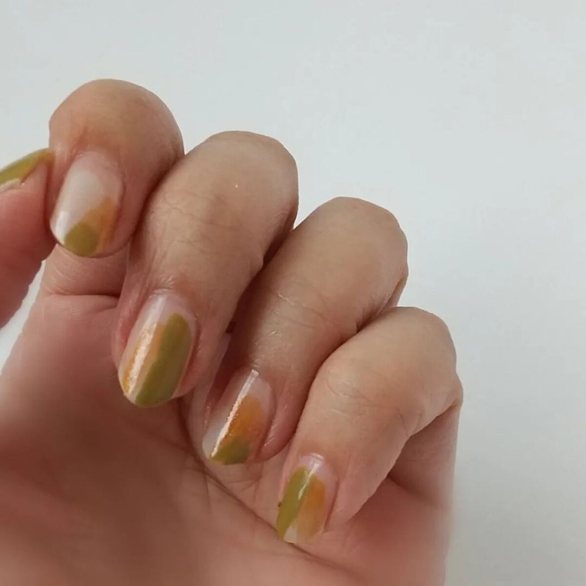 ザ ネイルポリッシュ L 103C Comet Dust/ADDICTION/マニキュアを使ったクチコミ（2枚目）