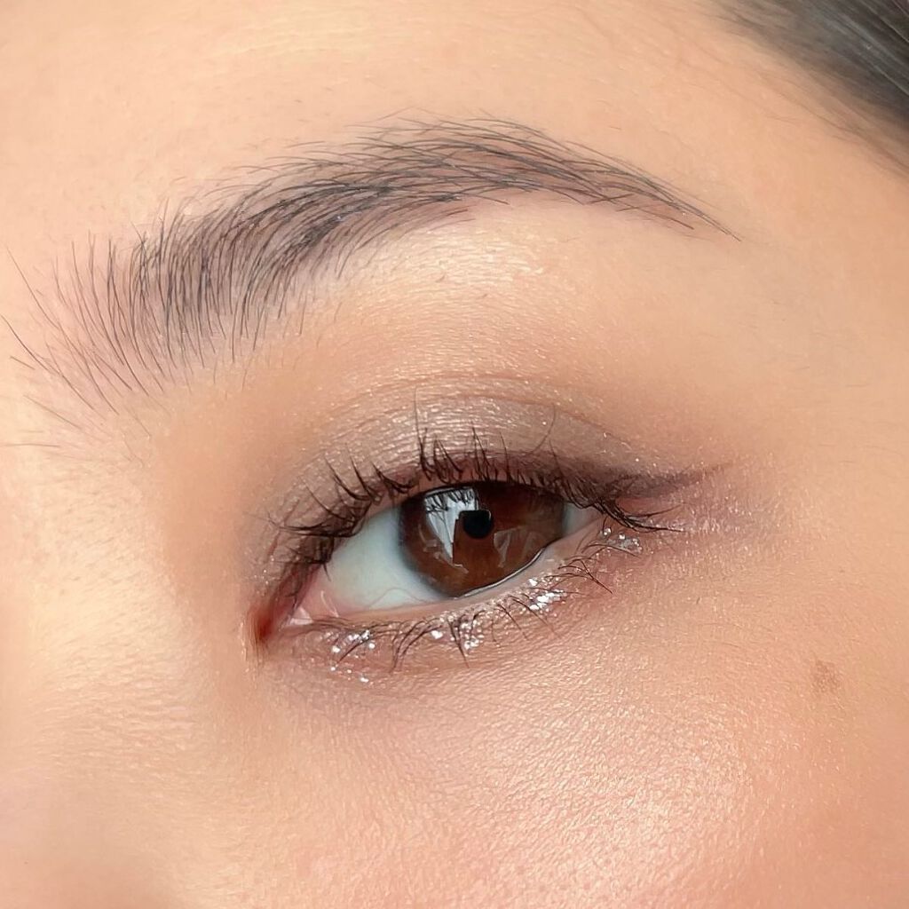 インフィニトリ― グリマーリキッド EX01 シルバーフォール/Celvoke/リキッドアイシャドウを使ったクチコミ（2枚目）