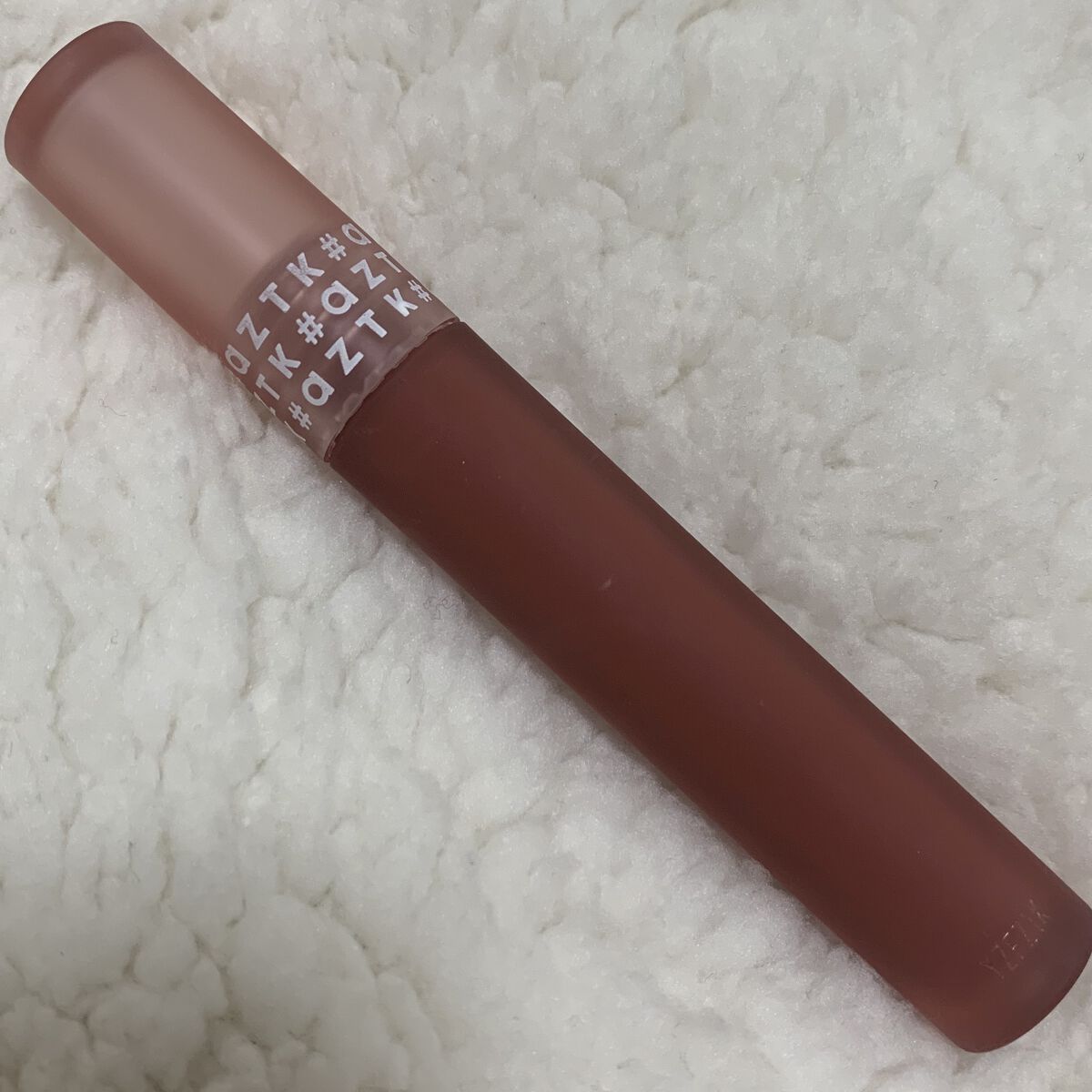 エアリーマットリップ 04 ロイヤルミルクティー(限定)/aZTK/口紅を使ったクチコミ（2枚目）