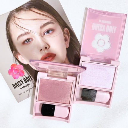 パウダーブラッシュ/DAISY DOLL by MARY QUANT/パウダーチークを使ったクチコミ(6枚目)