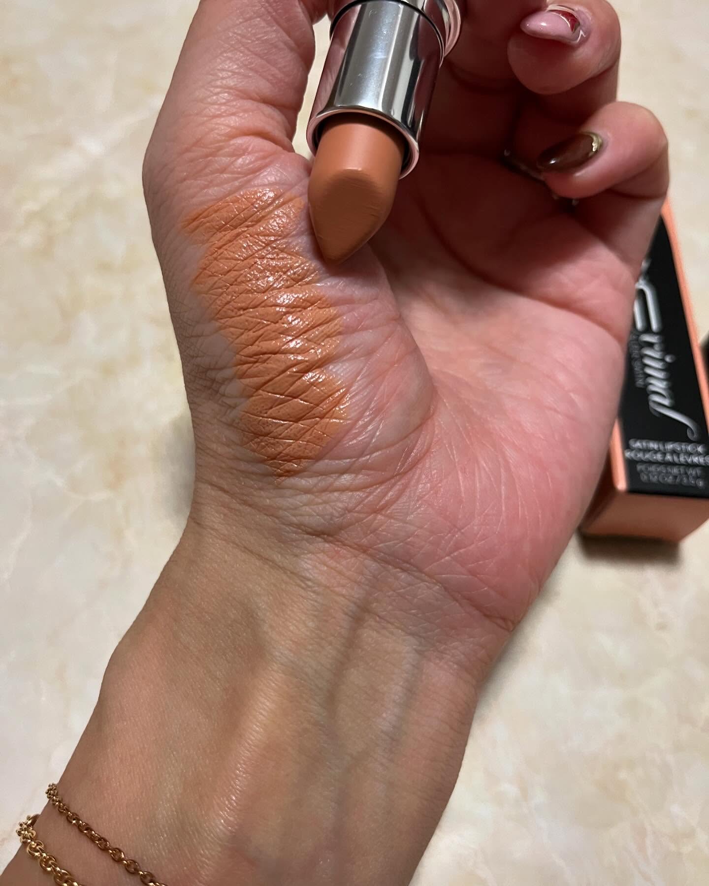 マキシマル スリーク サテン リップスティック/M・A・C/口紅を使ったクチコミ（2枚目）