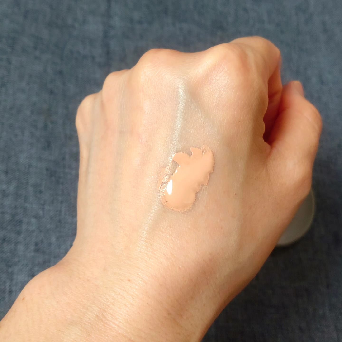 クラリティフロウリクイド/LUNASOL/リキッドファンデーションを使ったクチコミ（3枚目）