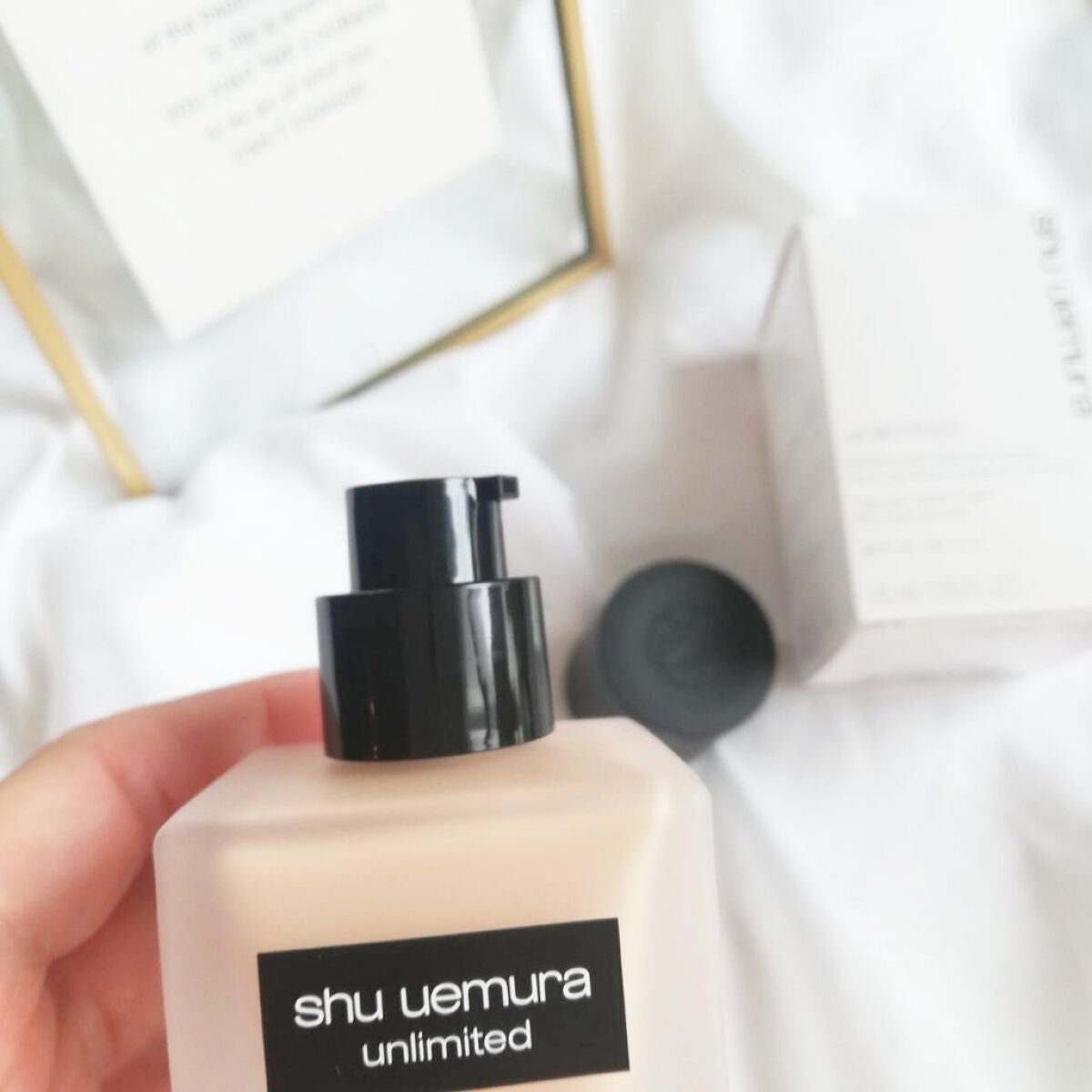 (旧)アンリミテッド ラスティング フルイド/shu uemura/リキッドファンデーションを使ったクチコミ(2枚目)