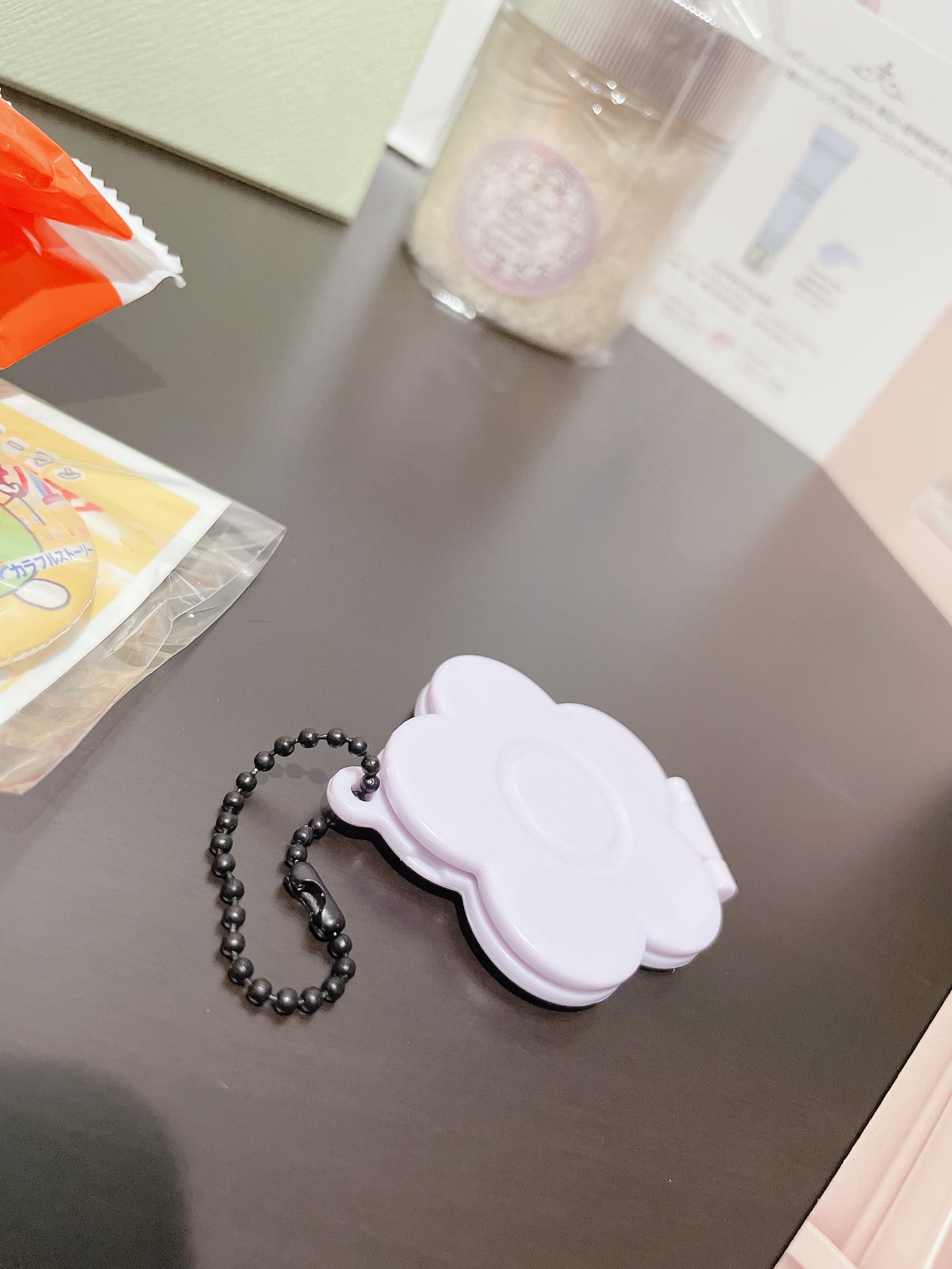 モノクローム ウェイトレス リップカラー(スムース ナイロン)/PRADA BEAUTY/口紅を使ったクチコミ(4枚目)