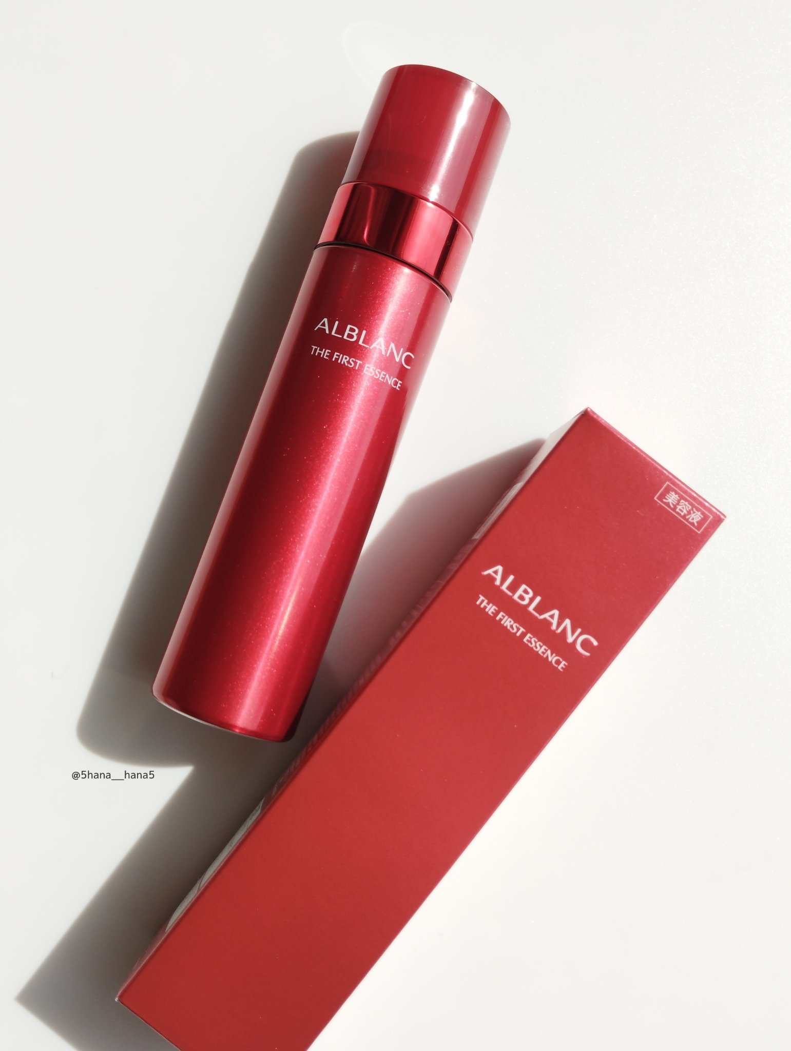 アルブラン様からいただきました

～～～～～～～～

アルブラン　
ザ　ファーストエッセンス（医薬部外品）
販売名　アルブラン　ファーストエッセンス
90ｇ　￥11000（税込）

～～～～～～～～

この美容液は、アルブランのブランド内で