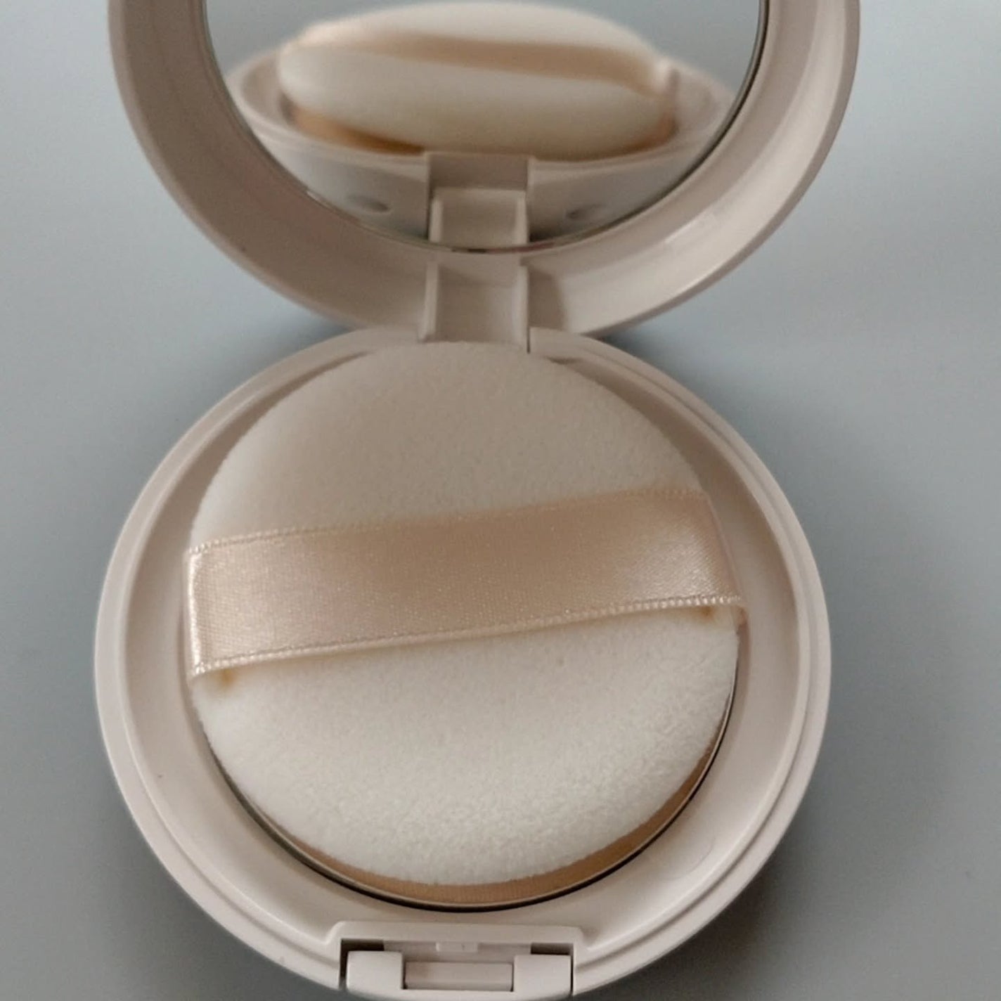 エッセンスパウダー		/セラフォア/プレストパウダーを使ったクチコミ(4枚目)