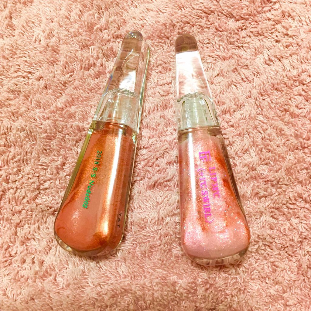 雑談ですが、昨日フローフシの限定リップ口コミ投稿した時使う色だけ買ったとか言っときながら003番がどうしても欲しくなってしまって結局買ってしまいました！！！

この意思の弱さですよ‼️

でも使ってみたかったから、無色だとほかのリップとかと