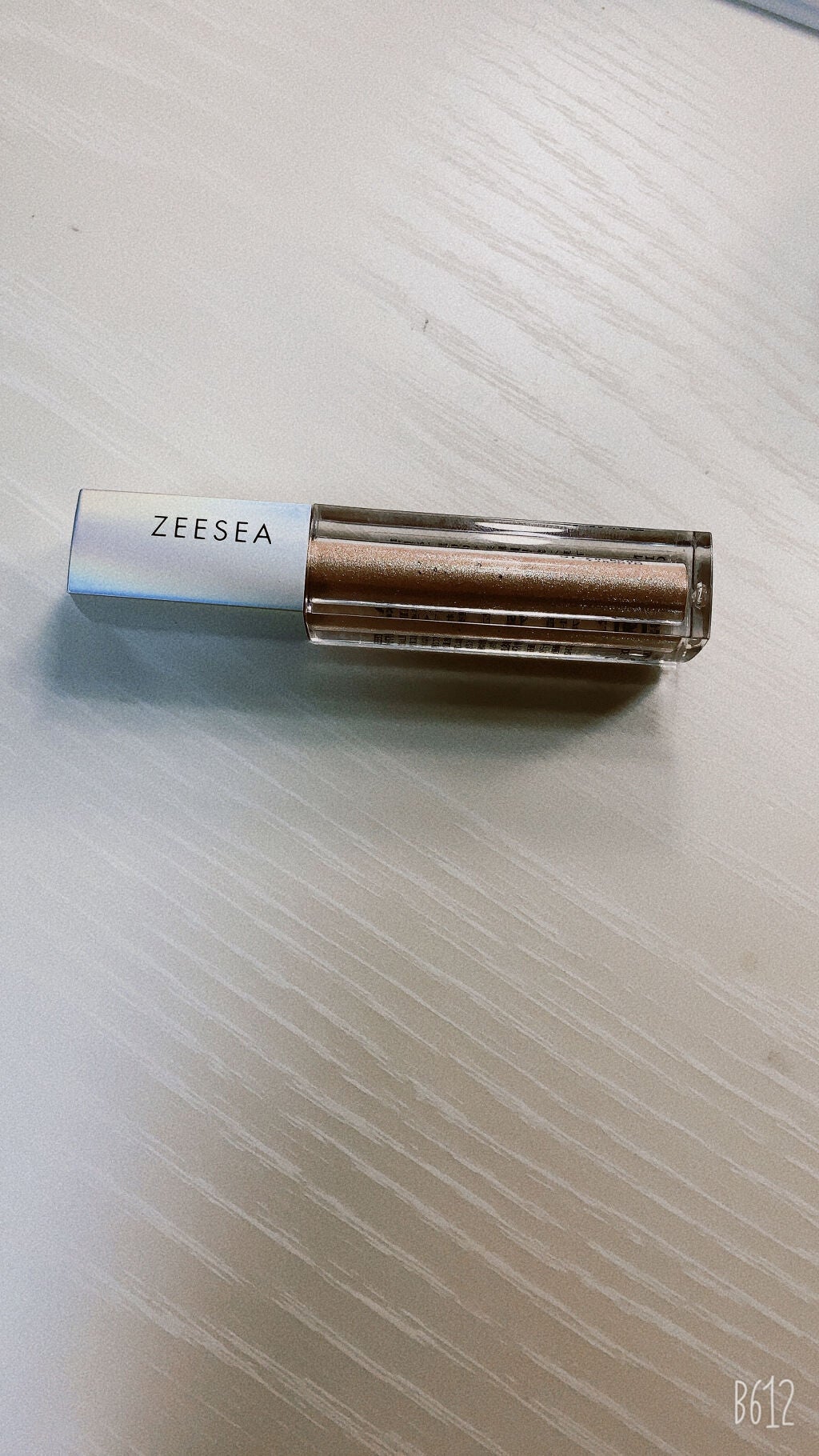 ダイヤモンドシリーズ 星空リキッドアイシャドウ/ZEESEA/リキッドアイシャドウを使ったクチコミ(1枚目)