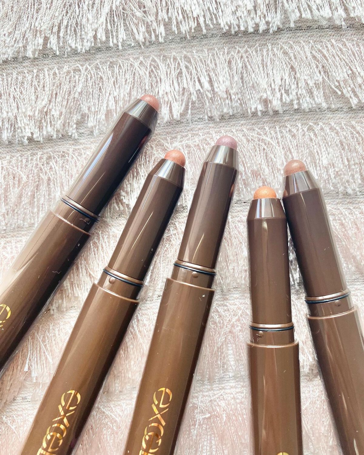 グリームオンフィットシャドウ/excel/スティックアイシャドウを使ったクチコミ（3枚目）