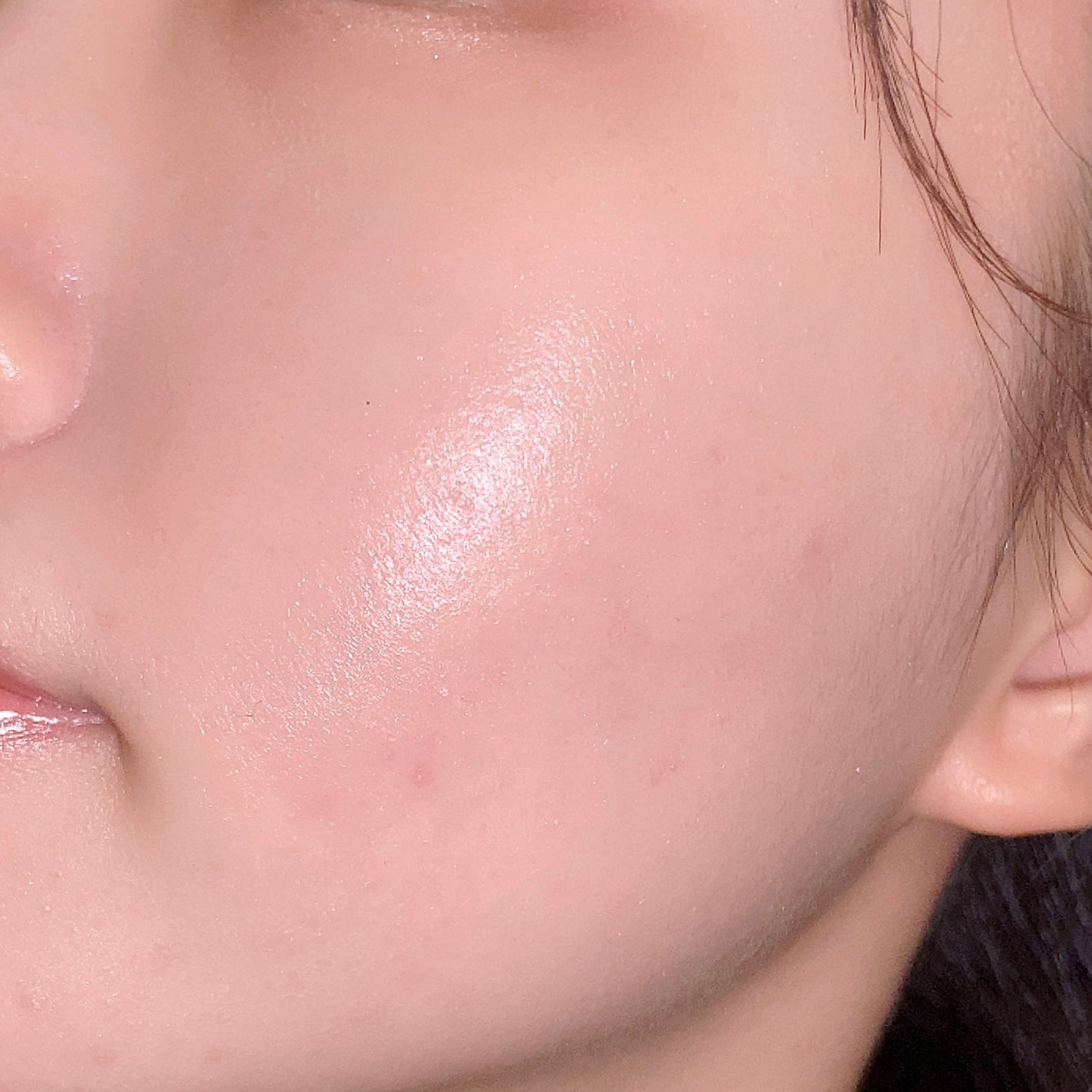 フィークッションガラス/fwee/クッションファンデーションを使ったクチコミ(1枚目)