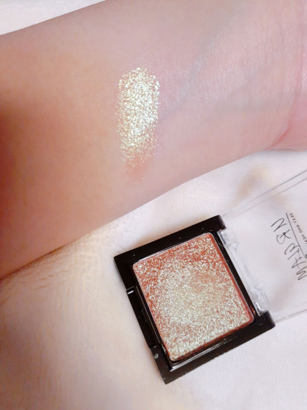 UR GLAM　POWDER EYESHADOW/U R GLAM/単色アイシャドウを使ったクチコミ（2枚目）