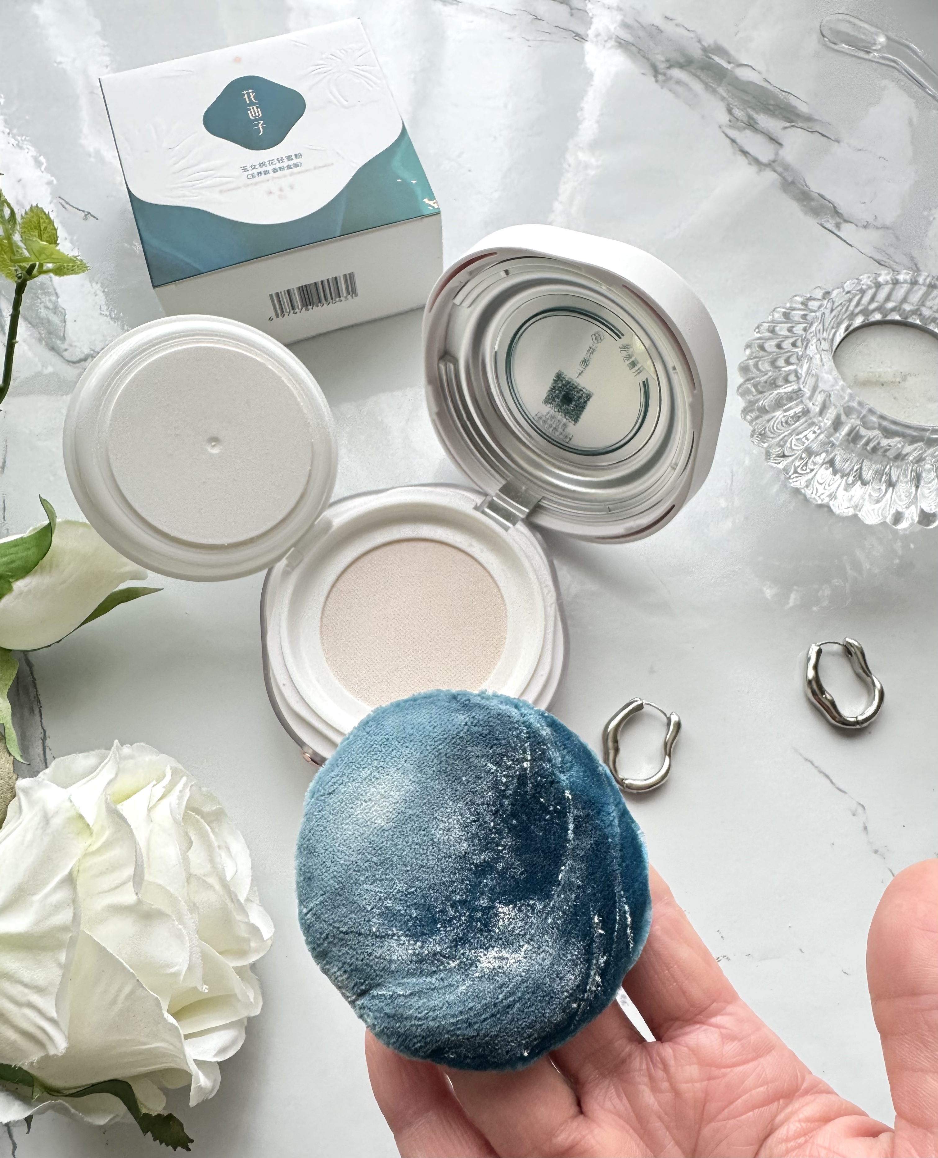 玉養桃花 ルースパウダー/花西子/ルースパウダーを使ったクチコミ（2枚目）