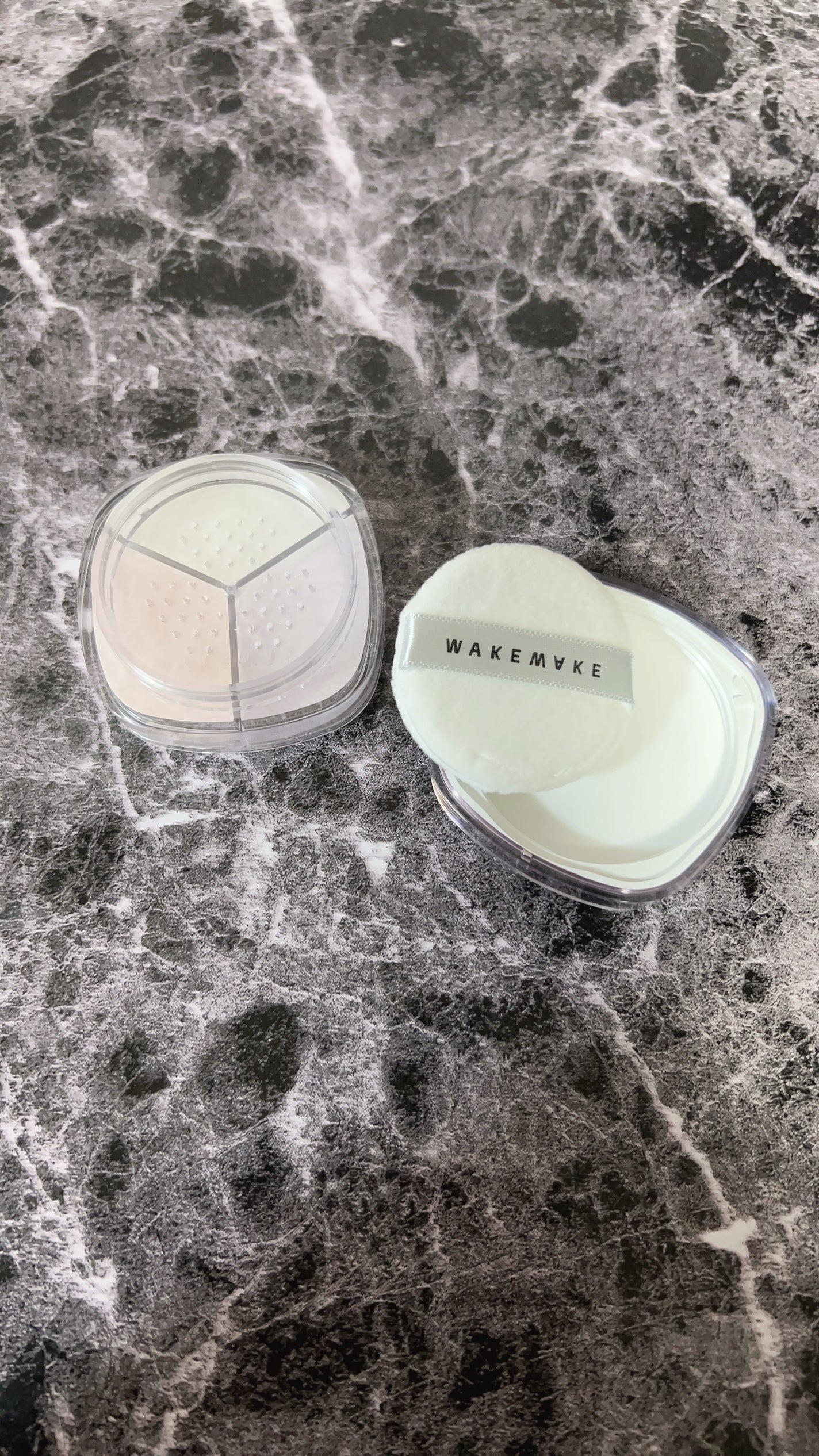 ステイフィクサーマルチカラーパウダー/wakemake/ルースパウダーを使ったクチコミ(2枚目)