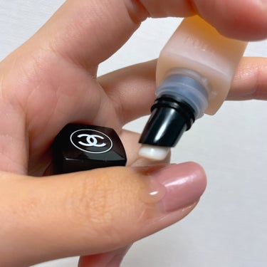 CHANEL ユイル ア オングルのクチコミ「【CHANEL ユイル ア オングル】
内容量:11ml   値段:¥4,000+税

新しい.....」（2枚目）