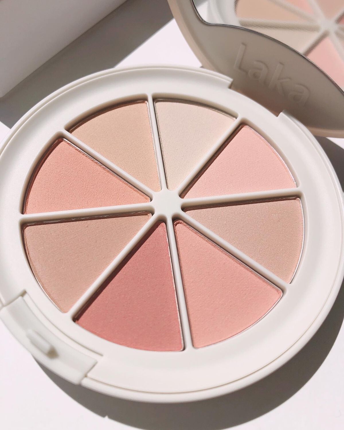 New Level Eyeshadow Palette/Laka/アイシャドウパレットを使ったクチコミ(2枚目)