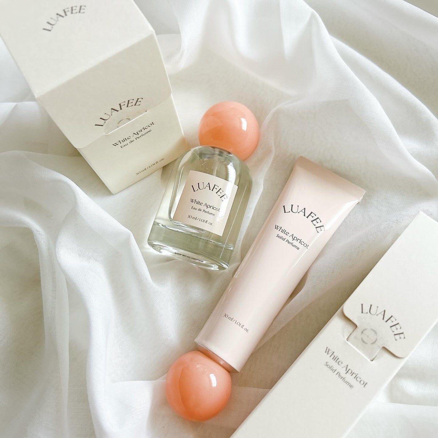 ソリッド パフューム ホワイトアプリコット/LUAFEE/練り香水を使ったクチコミ(1枚目)