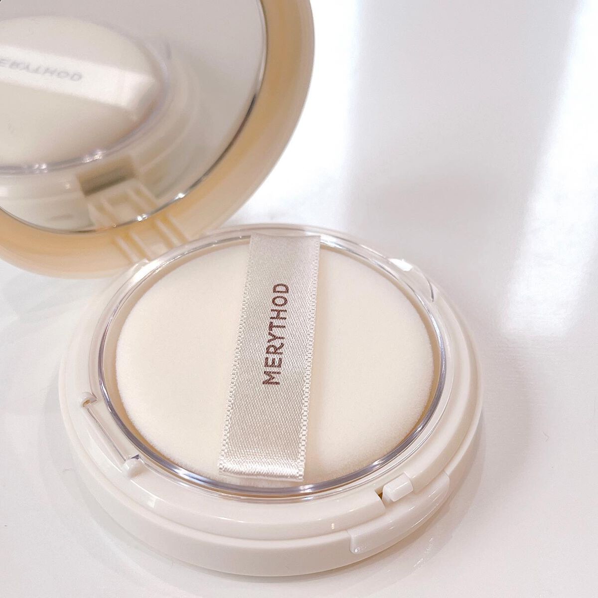 毛穴オイルカットパクト/MERYTHOD/プレストパウダーを使ったクチコミ(3枚目)