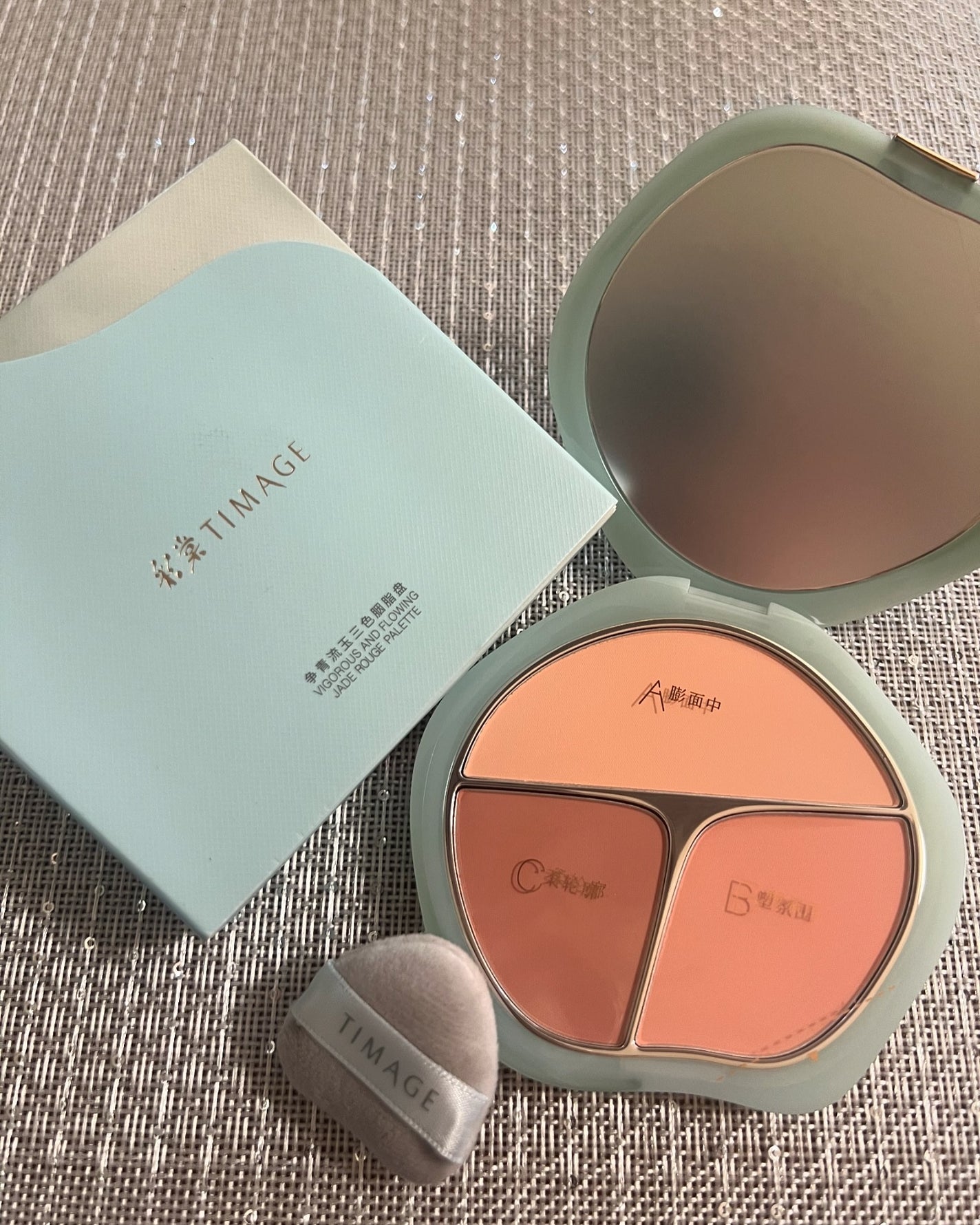 R❤︎フォロバ100 on LIPS 「❤︎【中国メイクでナチュラルな美しさへ】TIMAGE(ティメー..」(2枚目)