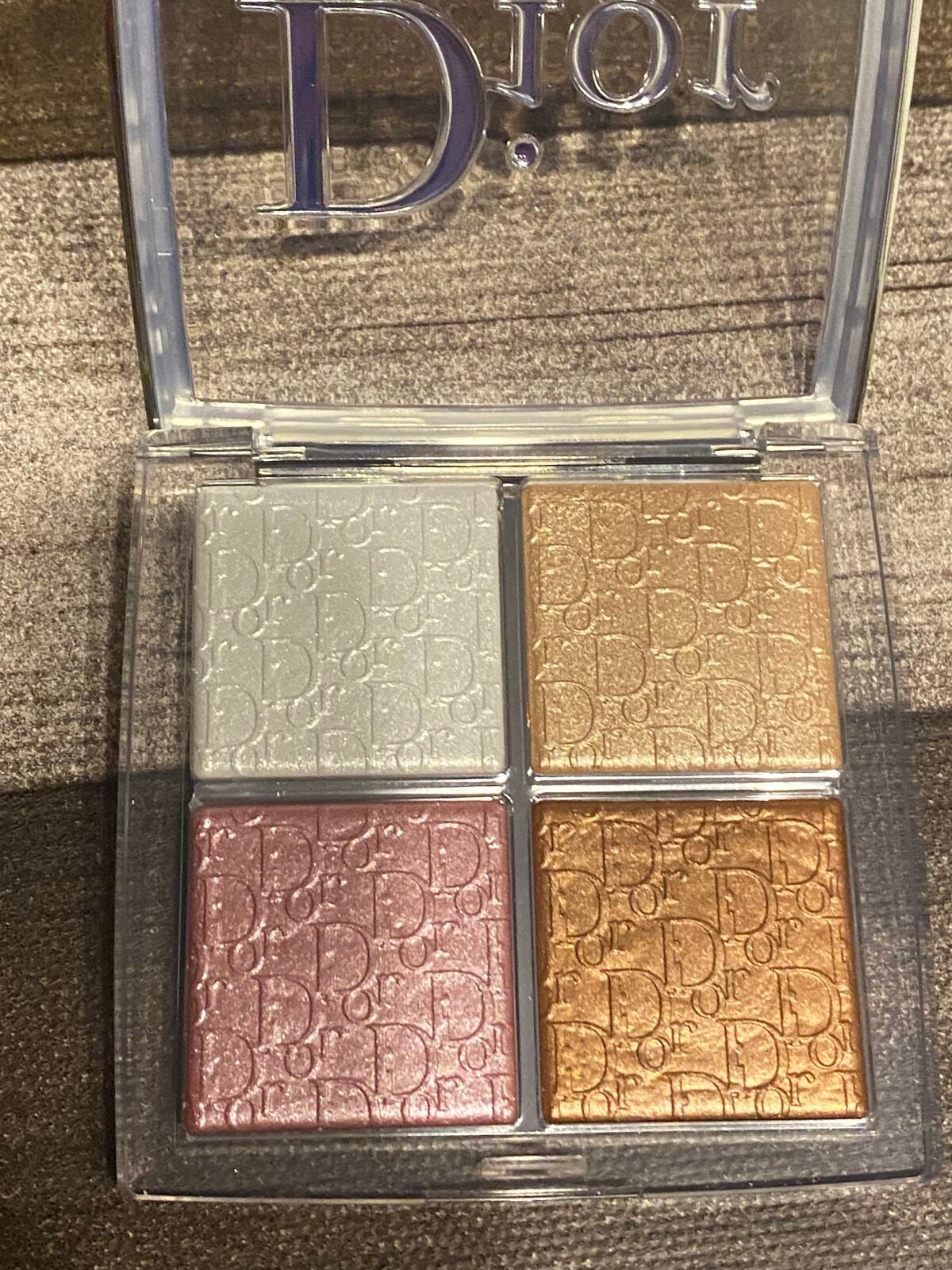 ディオール バックステージ フェイス グロウ パレット/Dior/ハイライトを使ったクチコミ(2枚目)