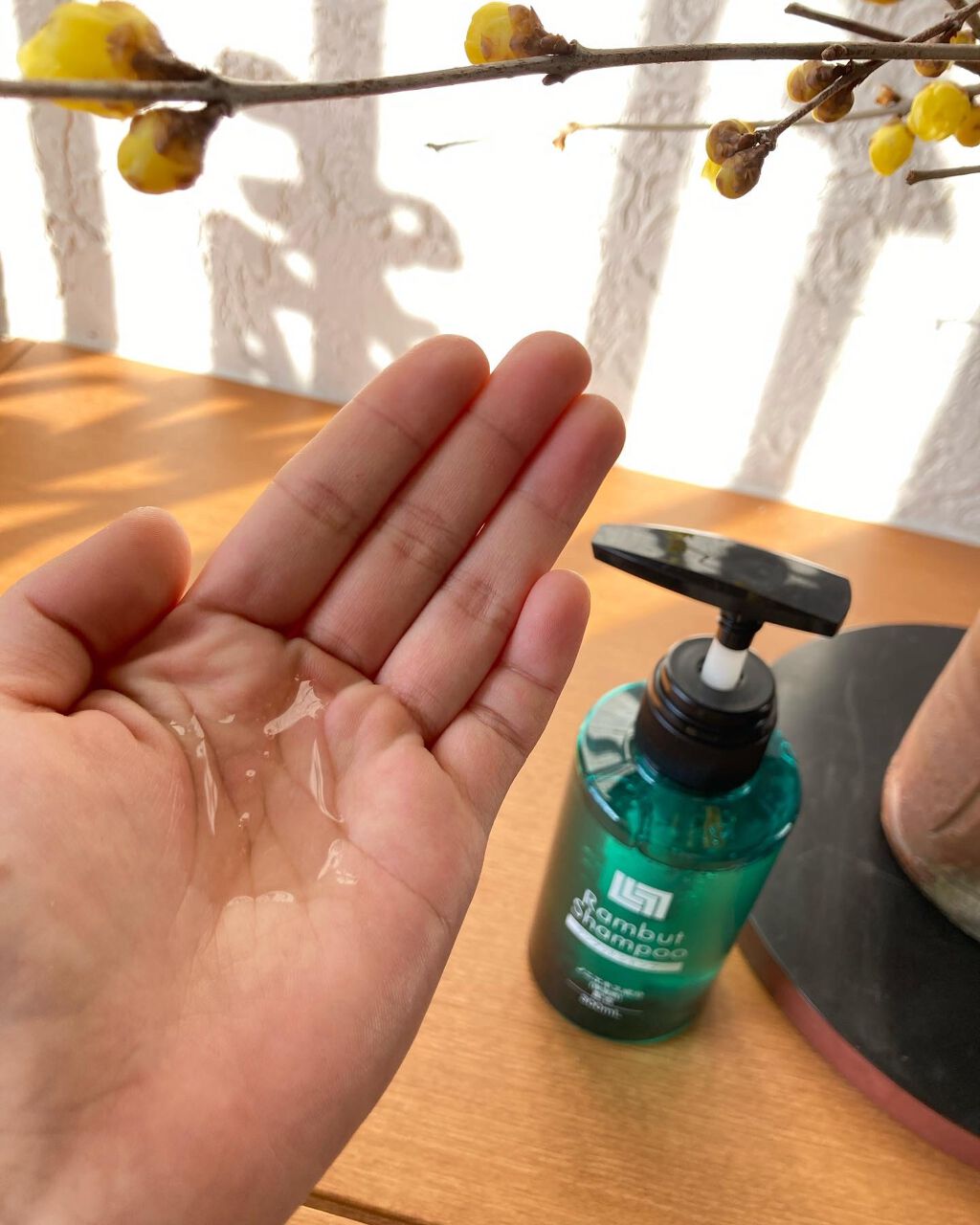 Rie_beauty on LIPS 「\インドネシア伝承ノニ配合スカルプケア/ランブットシャン..」(3枚目)