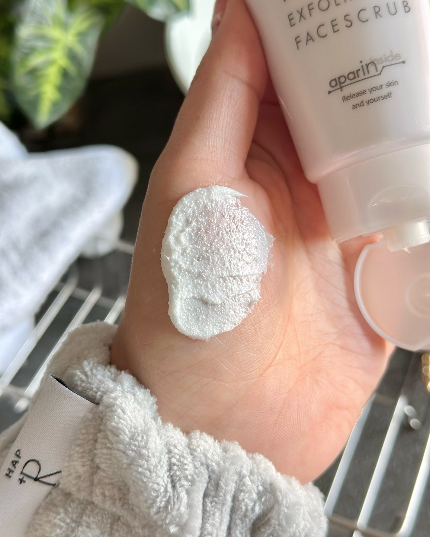 フェイススクラブ /HAP+R/スクラブ・ゴマージュを使ったクチコミ(5枚目)