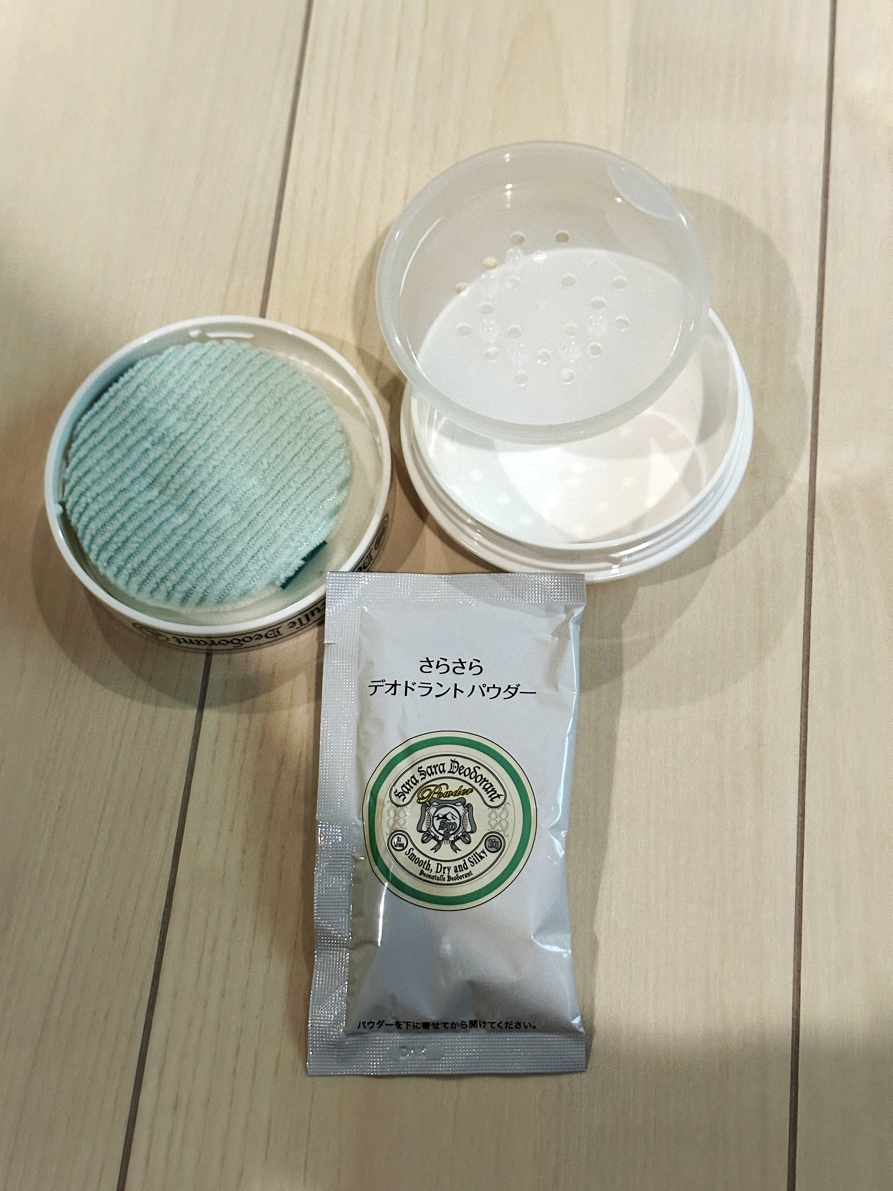 薬用さらさらデオドラントパウダー/デオナチュレ/デオドラント・制汗剤を使ったクチコミ（3枚目）