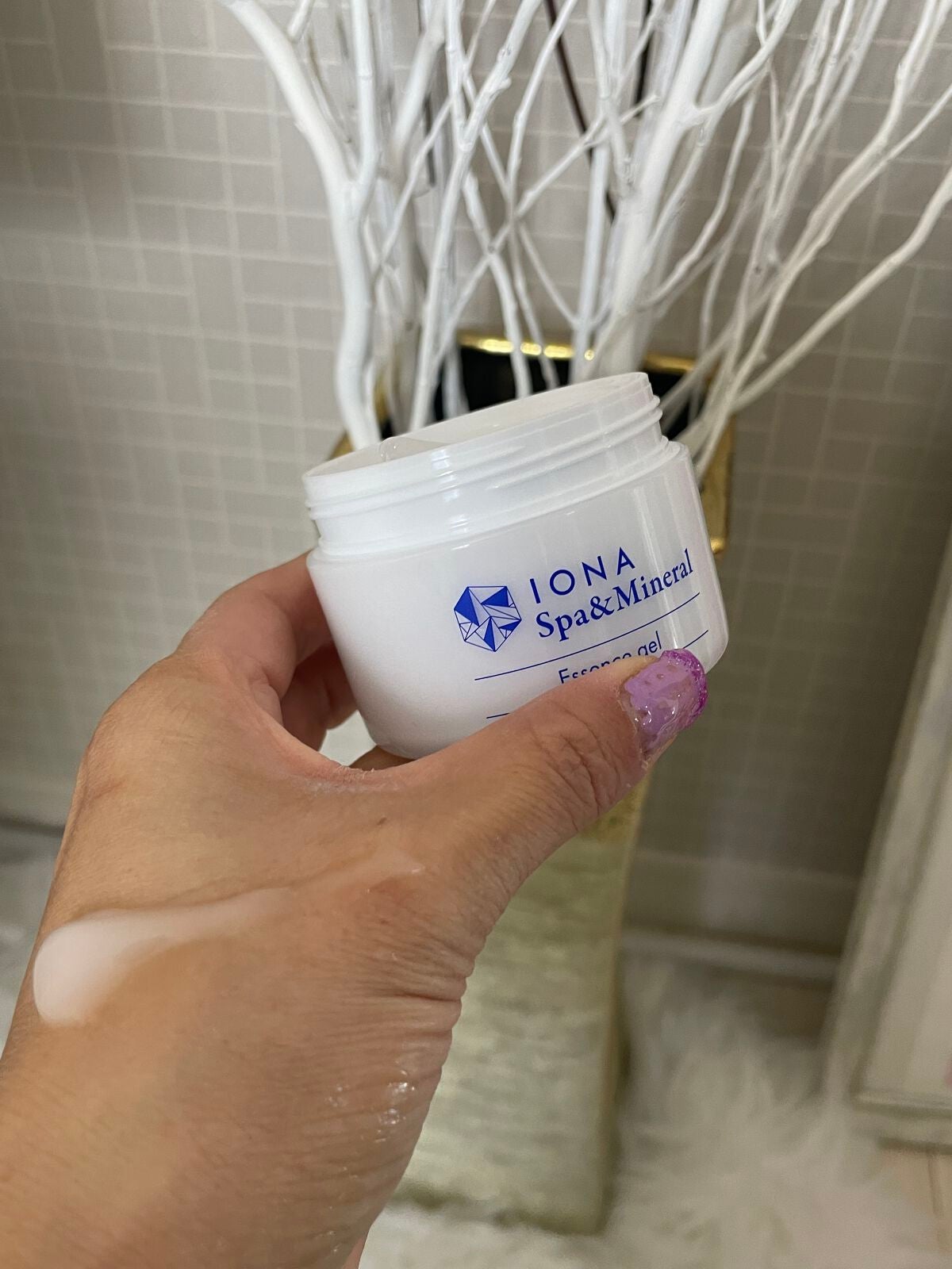 エッセンス ジェル/イオナ スパ&ミネラル/オールインワン化粧品を使ったクチコミ(5枚目)