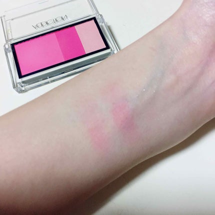 ブラッシュ トリニティ/ADDICTION/パウダーチークを使ったクチコミ(2枚目)