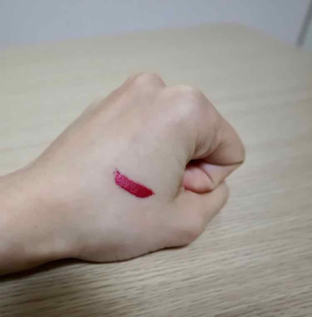 ピュアカラー エンヴィ ペイントオン リクイッド リップカラー/ESTEE LAUDER/リップグロスを使ったクチコミ（3枚目）