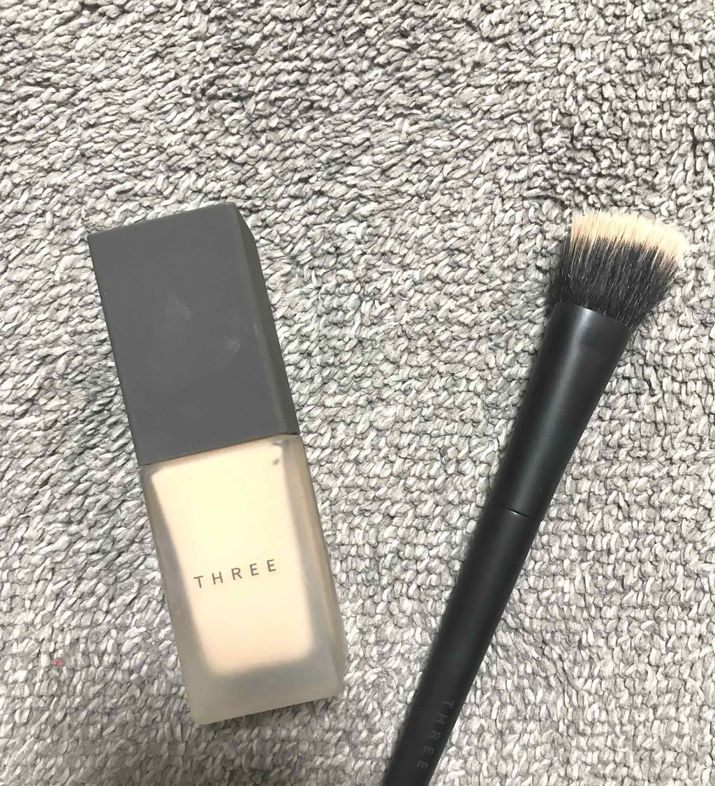 フローレスエシリアル フルイド ファンデーション/THREE/リキッドファンデーションを使ったクチコミ（1枚目）