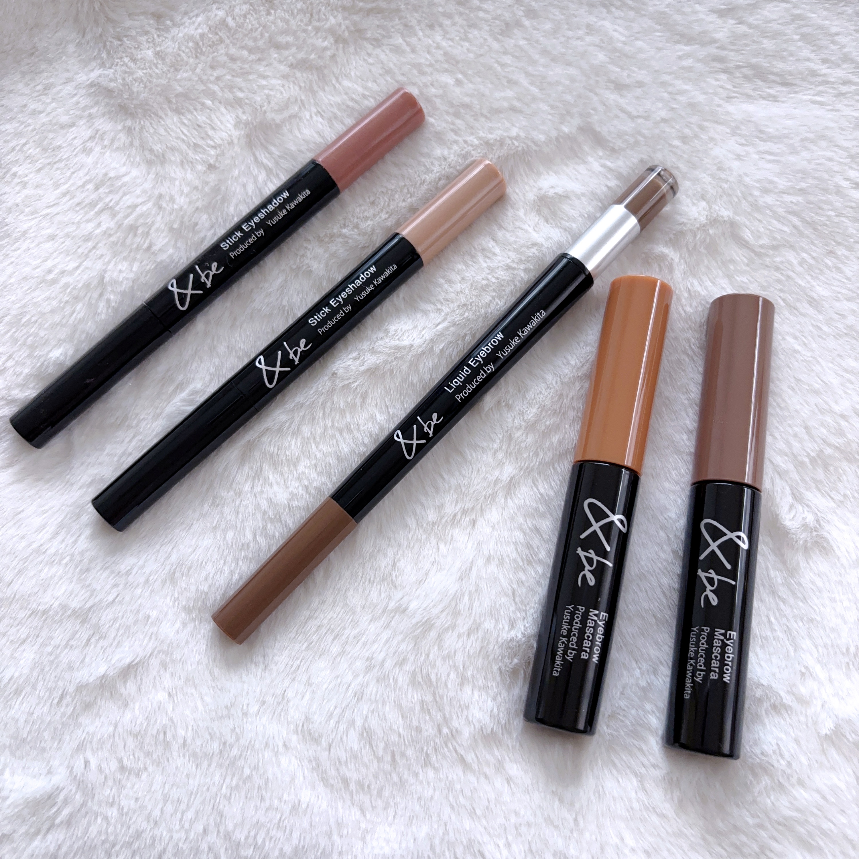 スティックアイシャドウ ローズアイボリー/＆be/スティックアイシャドウを使ったクチコミ（1枚目）