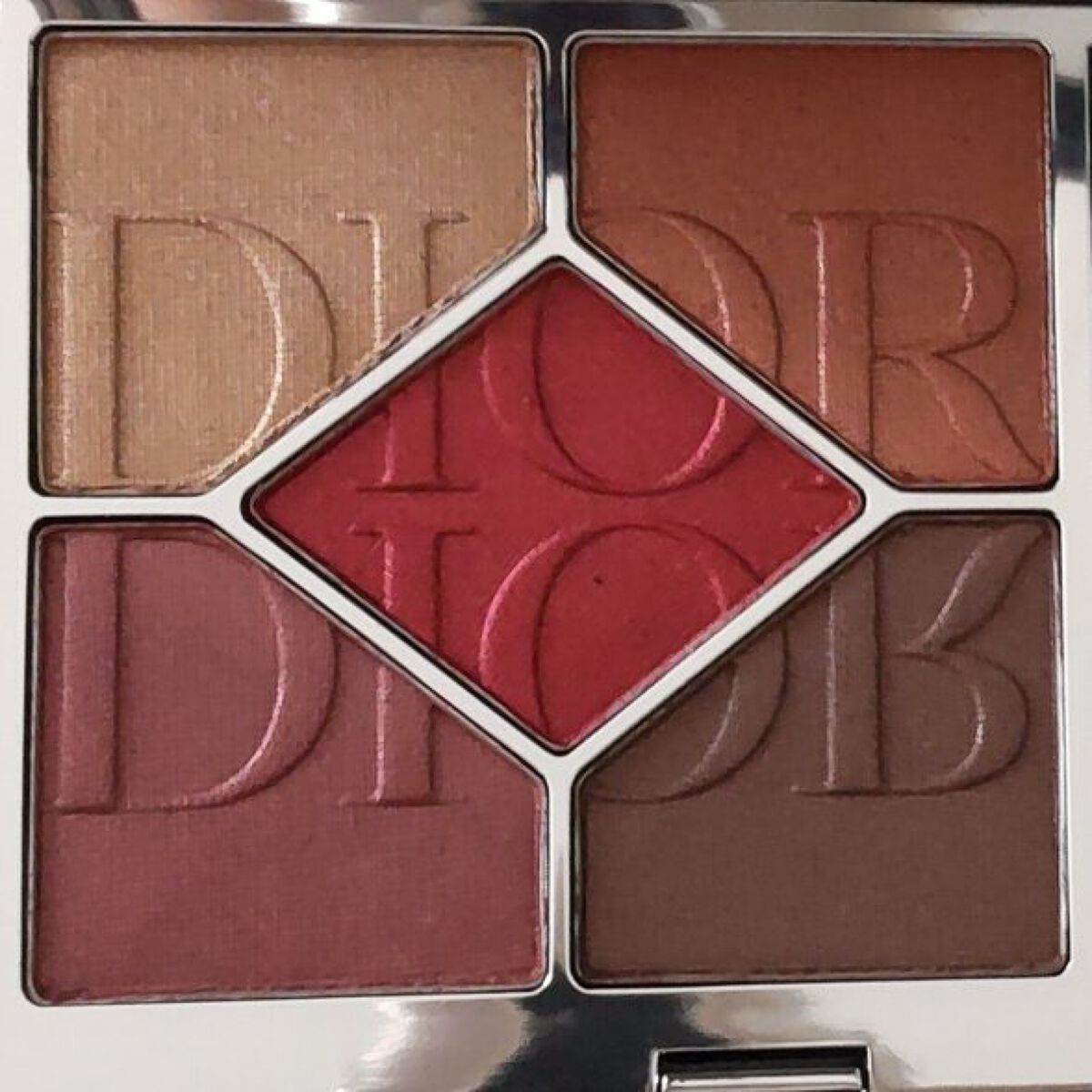 【旧】サンク クルール クチュール 889 リフレクション〈ディオール エン ルージュ エディション〉（生産終了）/Dior/アイシャドウパレットを使ったクチコミ（2枚目）