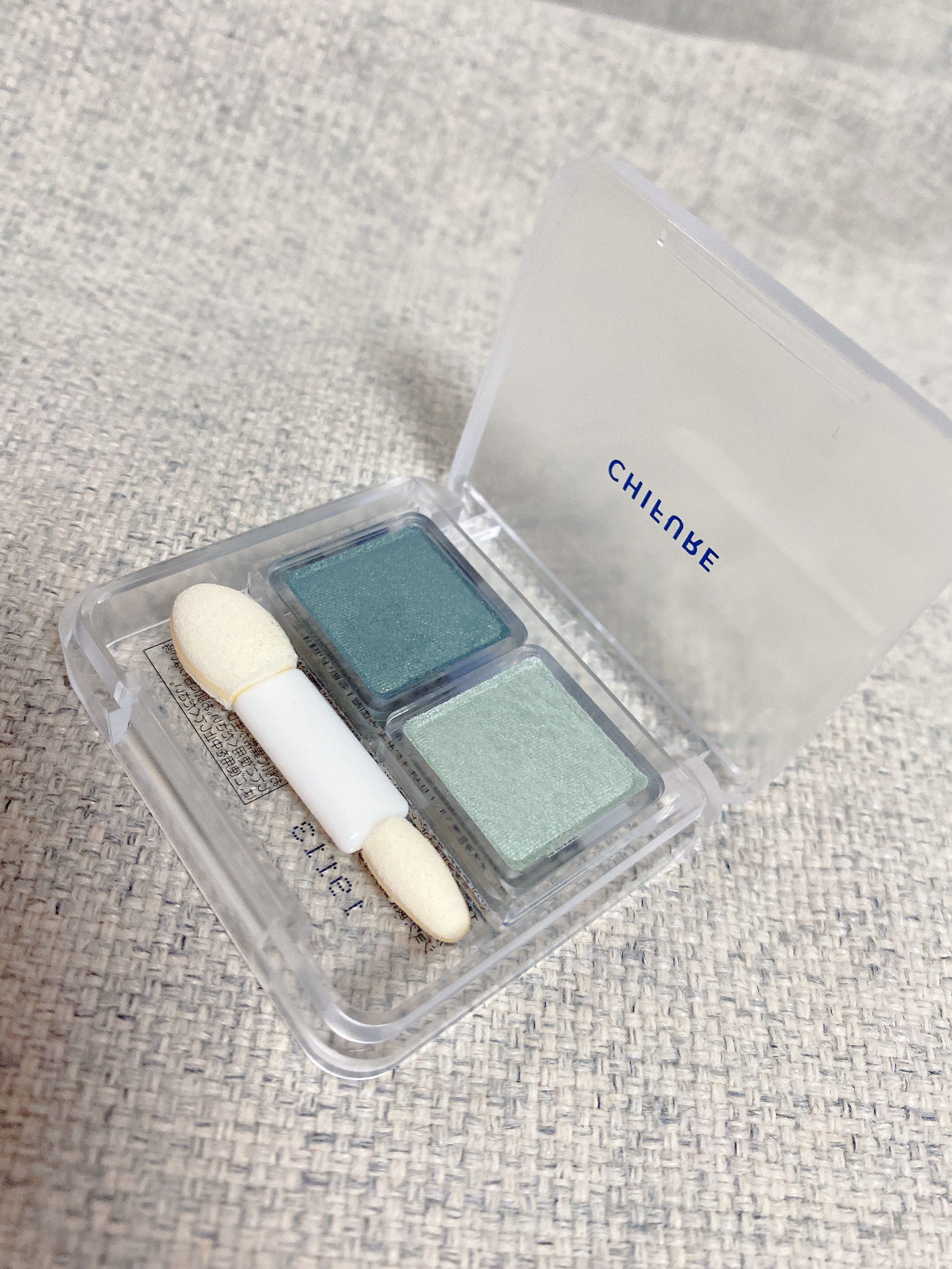 ツイン カラー アイシャドウ/ちふれ/アイシャドウパレットを使ったクチコミ（1枚目）