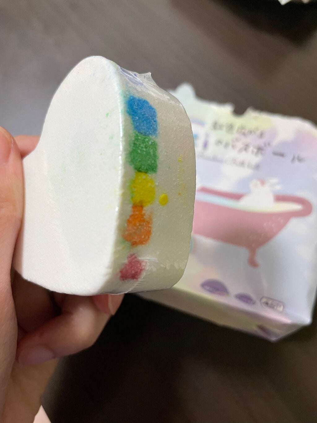 虹のかかるバスボ-ル クマ型 いちごの香り/ほんやら堂/炭酸系入浴剤を使ったクチコミ(3枚目)