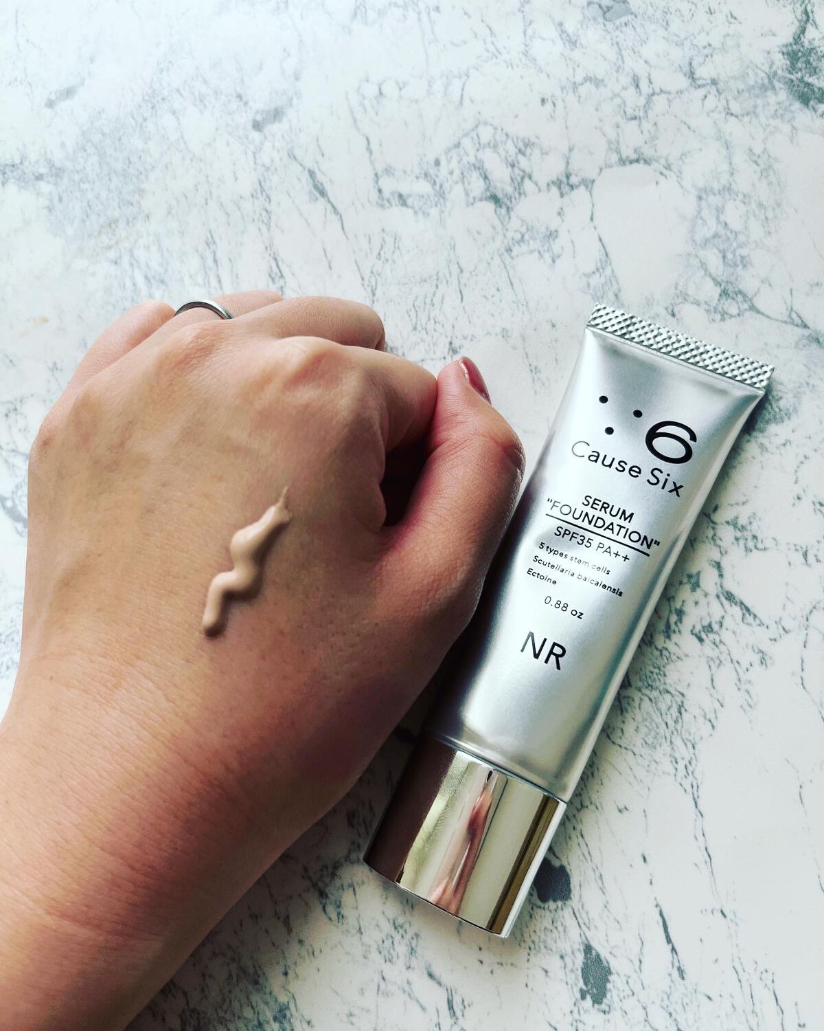 セラムファンデーション/コーズシックス/クリーム・エマルジョンファンデーションを使ったクチコミ（2枚目）