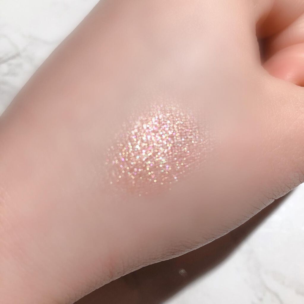 プリズム エアー シャドウ/CLIO/単色アイシャドウを使ったクチコミ（2枚目）