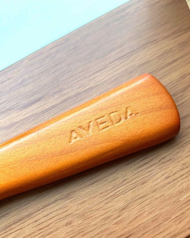 AVEDA パドル ブラシのクチコミ「こんにちは😃
コロン💕です


アヴェタ　パドルブラシ


健康な髪の毛を作るには頭皮ケアから.....」（1枚目）