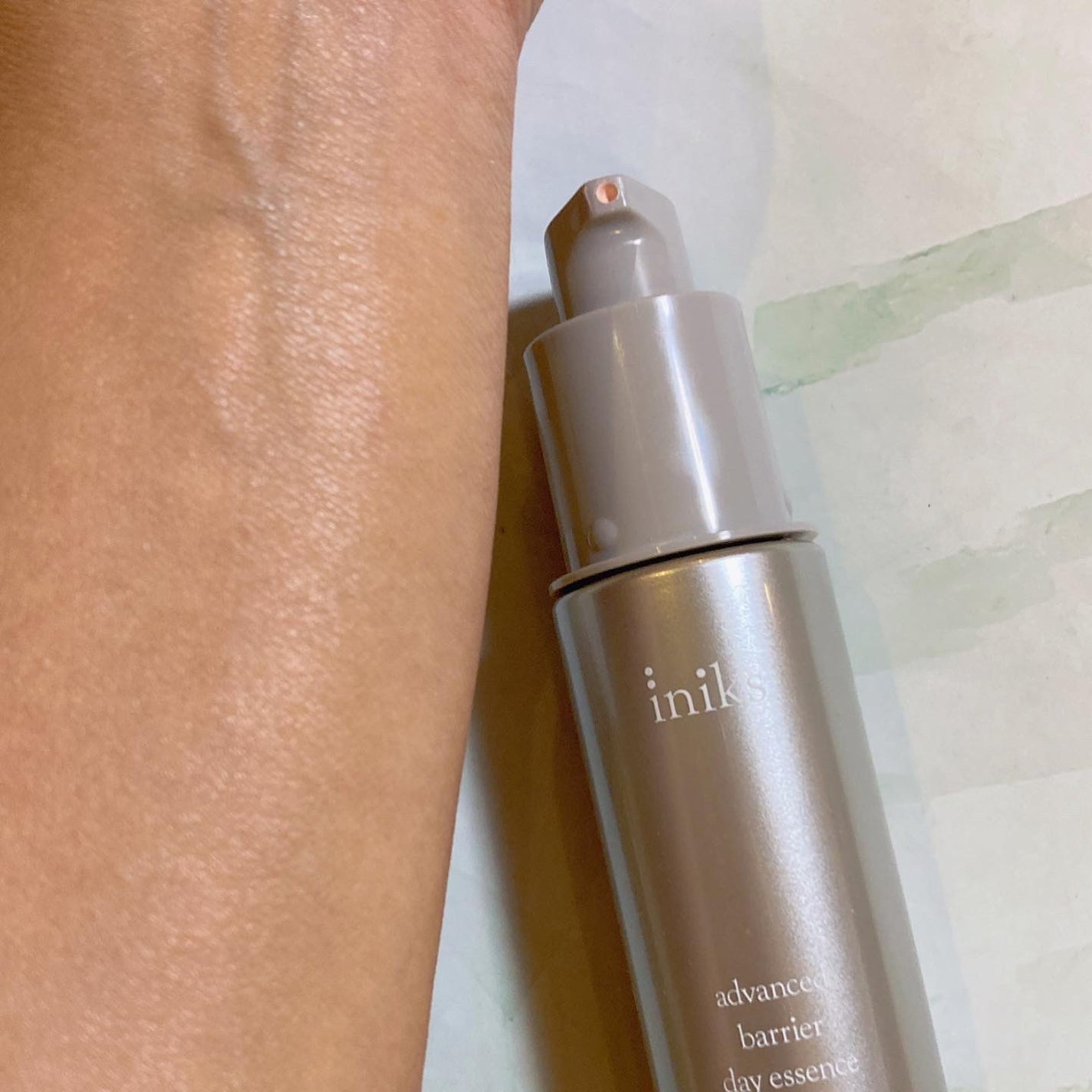 アドバンスバリア デイエッセンス/iniks/日焼け止めローションを使ったクチコミ(3枚目)