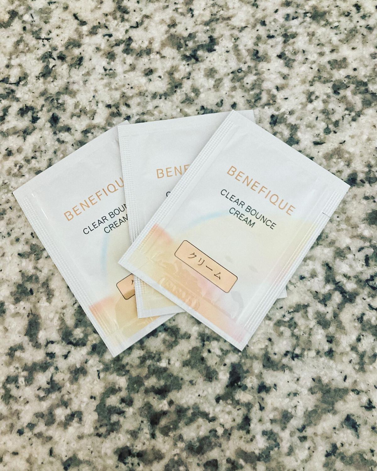 クリアバウンスクリーム /BENEFIQUE/フェイスクリームを使ったクチコミ(3枚目)