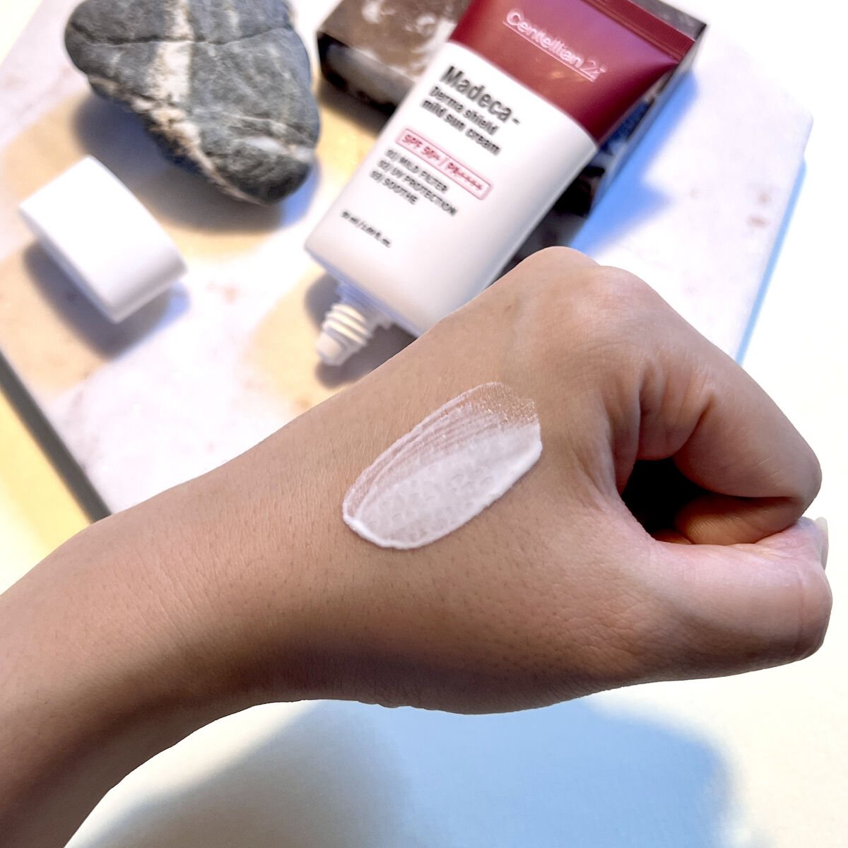 マデカ ダーマシールド マイルドサンクリーム/センテリアン24/日焼け止めクリームを使ったクチコミ（3枚目）