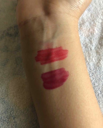 ピキビキ アートポップ エナメル ティント/TONYMOLY/リップティントを使ったクチコミ(2枚目)