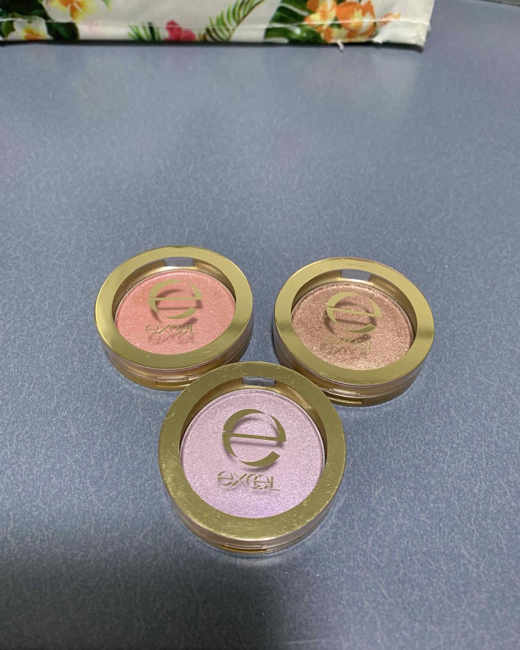 シャイニーシャドウ N/excel/単色アイシャドウを使ったクチコミ(1枚目)