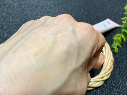 8x4 アロマスイッチ 涼感ネックジェル パリスブーケの香り/8x4/デオドラント・制汗剤を使ったクチコミ(4枚目)