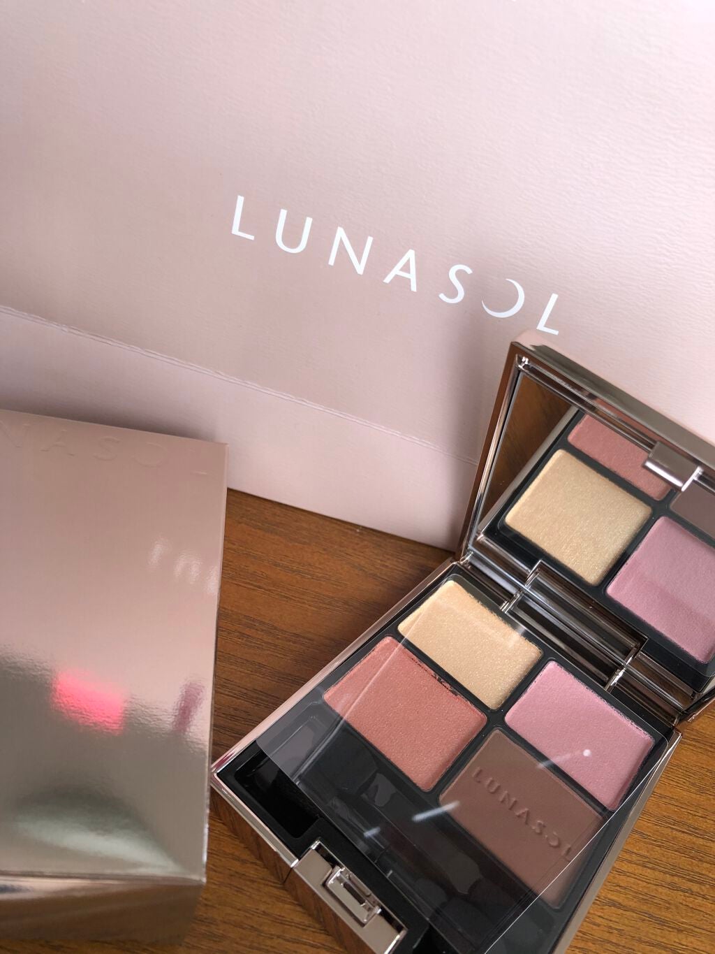 アイカラーレーション/LUNASOL/アイシャドウパレットを使ったクチコミ(1枚目)