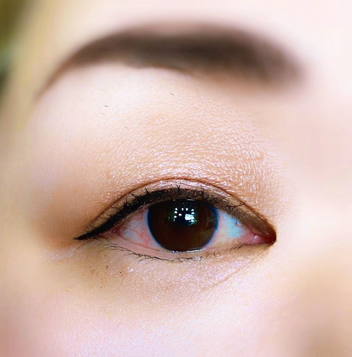 ダズルシャドウ/M・A・C/単色アイシャドウを使ったクチコミ（3枚目）