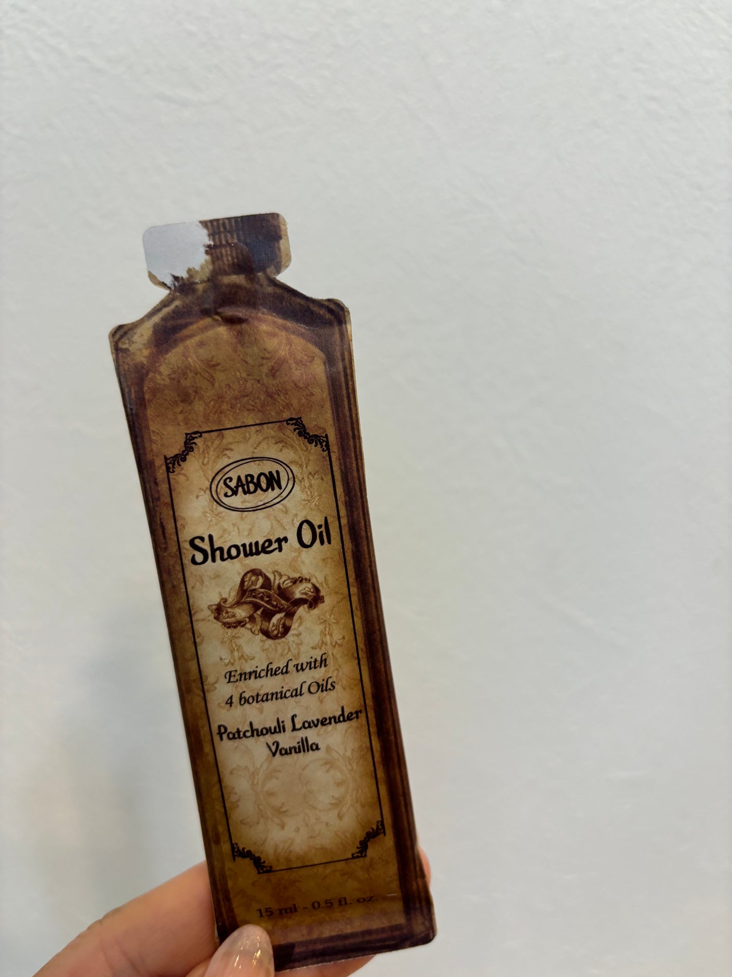 candy3ks on LIPS 「サンプルだけど2回分くらい💜甘めの香りでしっかり香るタイプ✨サ..」(1枚目)