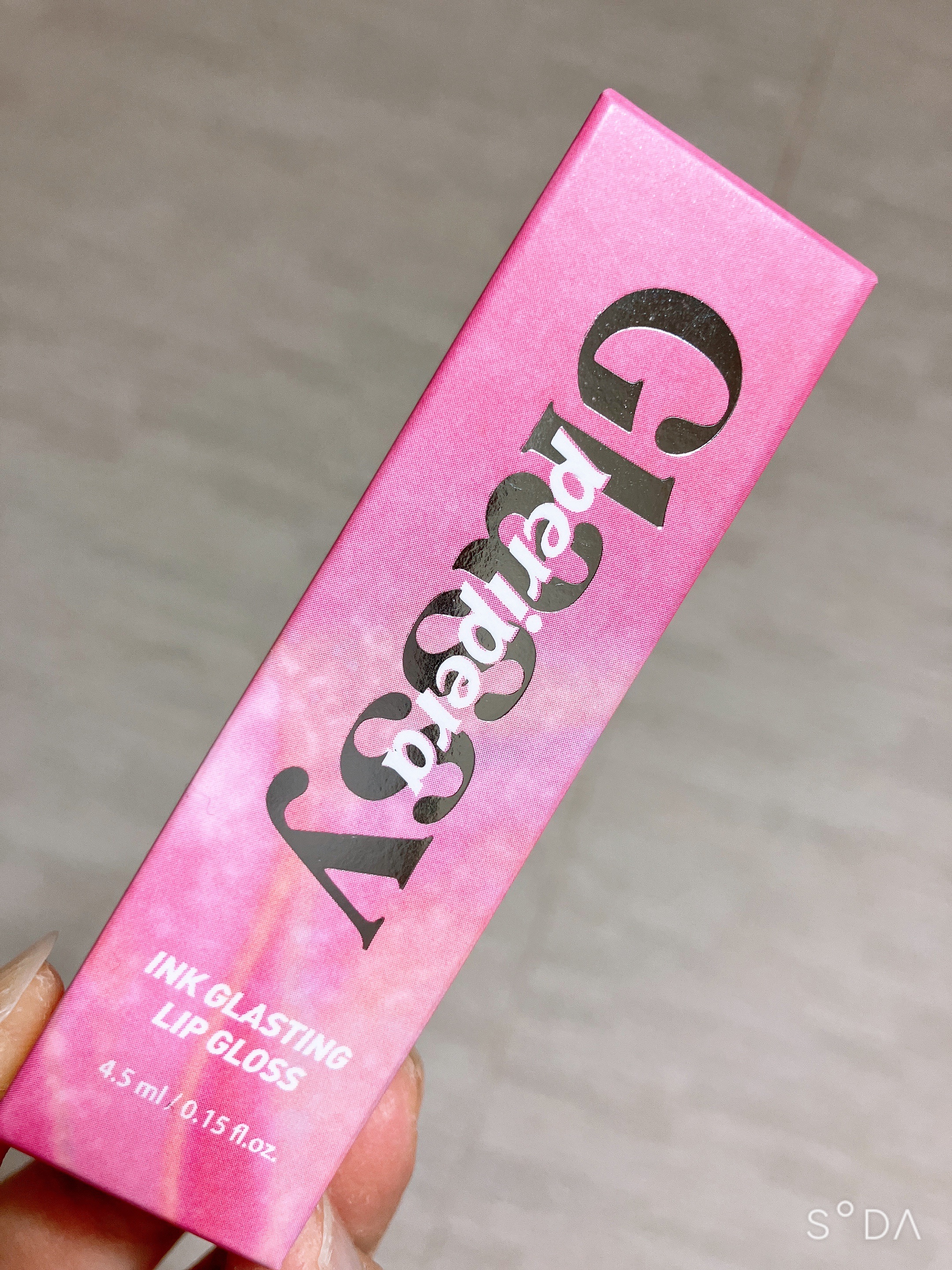 インク グラスティング リップ グロス/PERIPERA/リップグロスを使ったクチコミ（2枚目）